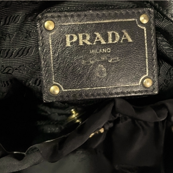 the Prada black shoulder bag 🖤 - Picture 11 of 12
